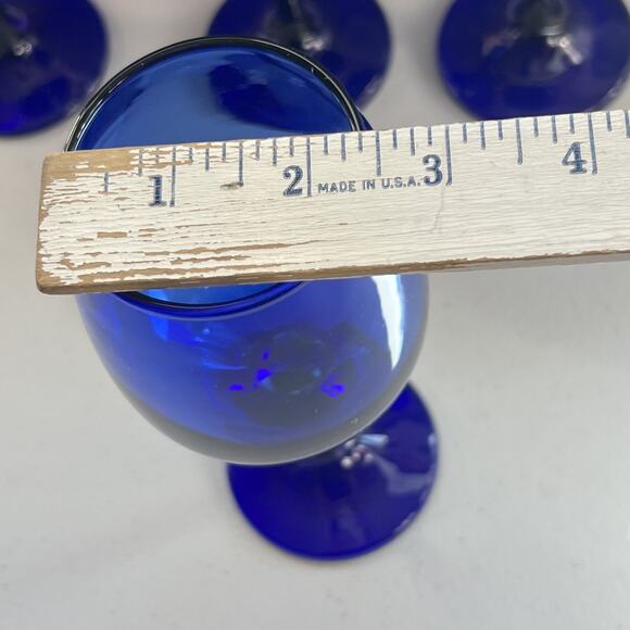 Hand blown Stemmed Wine Glasses Set of 4 Cobalt Blue 8.5" Tall - Picture 6 of 6